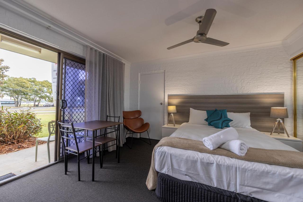 Bongaree Bribie Waterways Motel מראה חיצוני תמונה