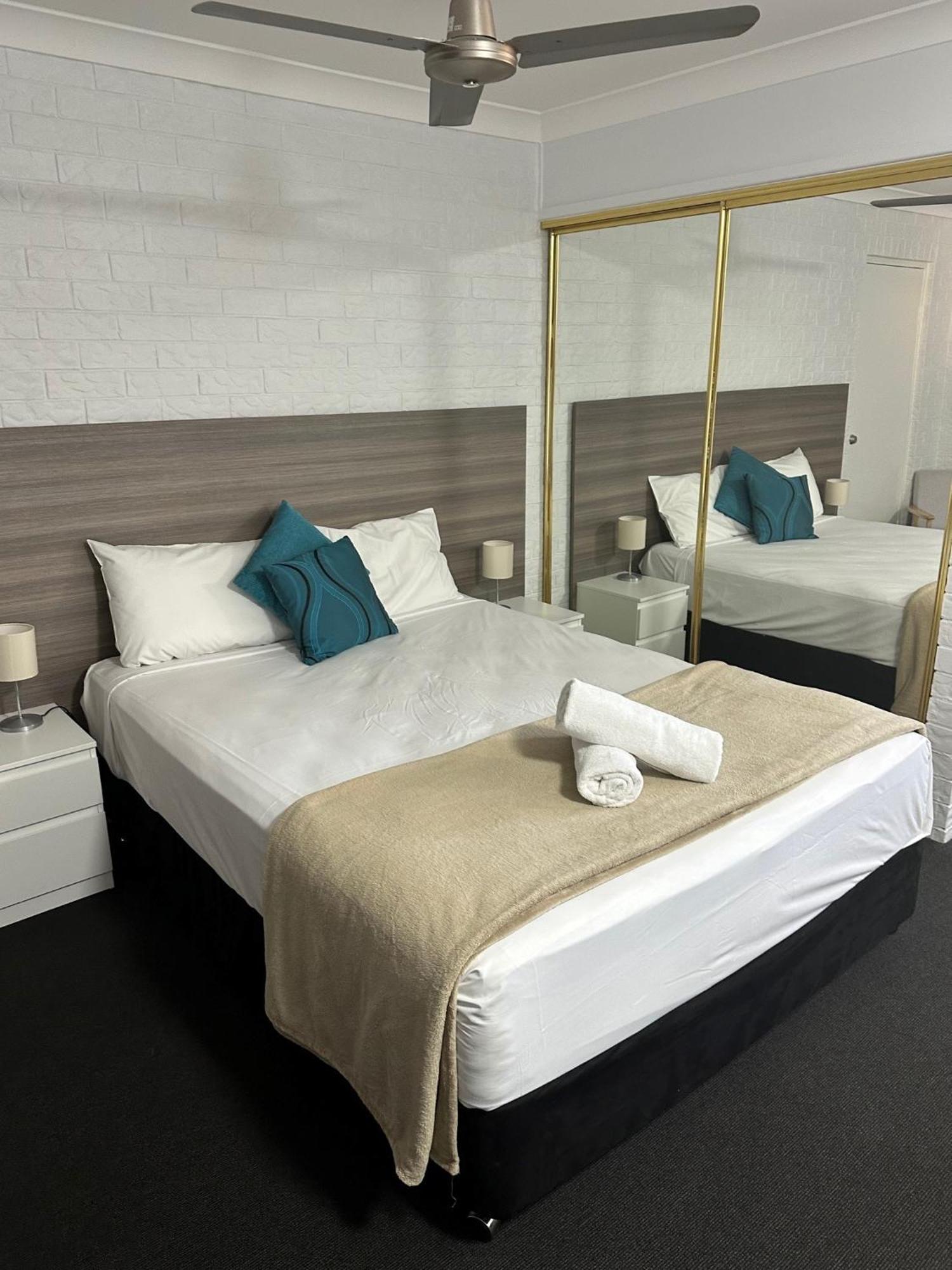 Bongaree Bribie Waterways Motel מראה חיצוני תמונה