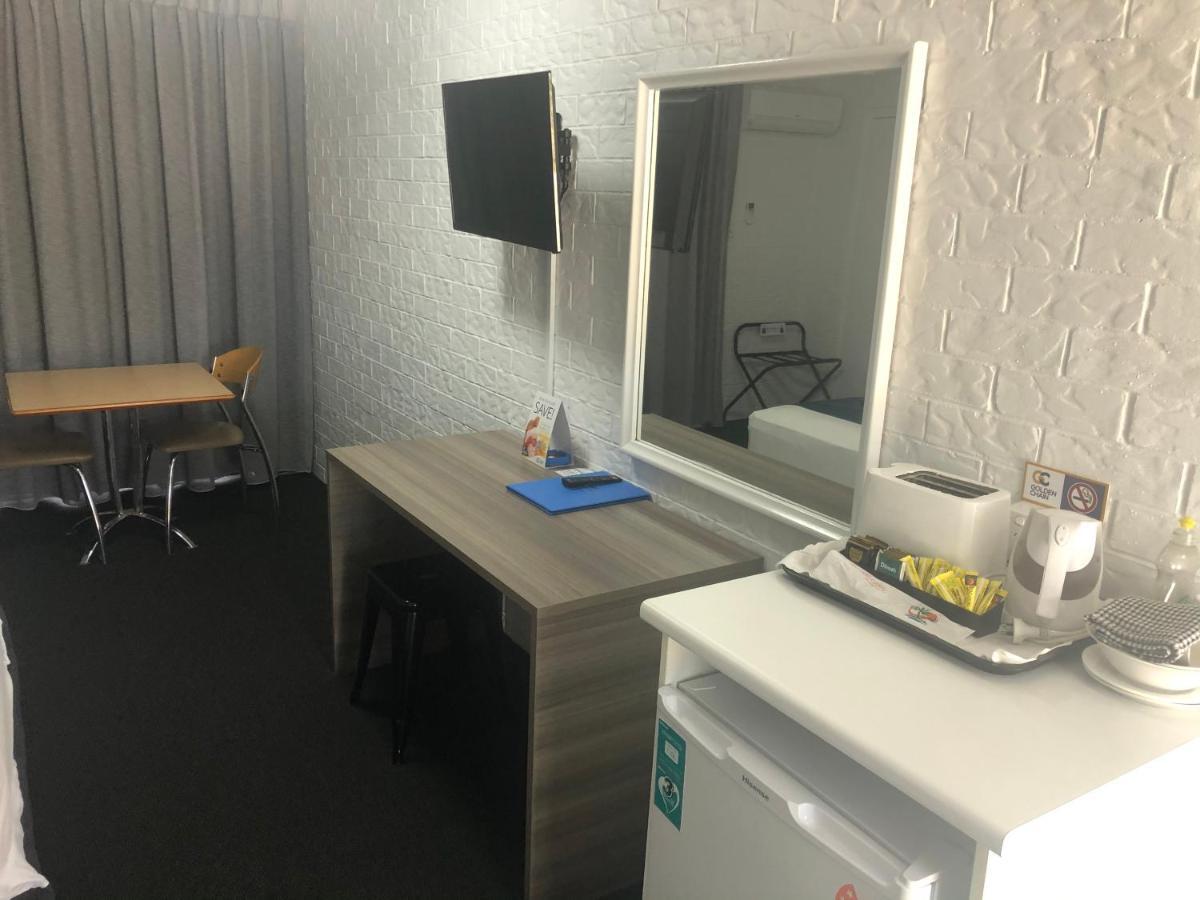 Bongaree Bribie Waterways Motel מראה חיצוני תמונה