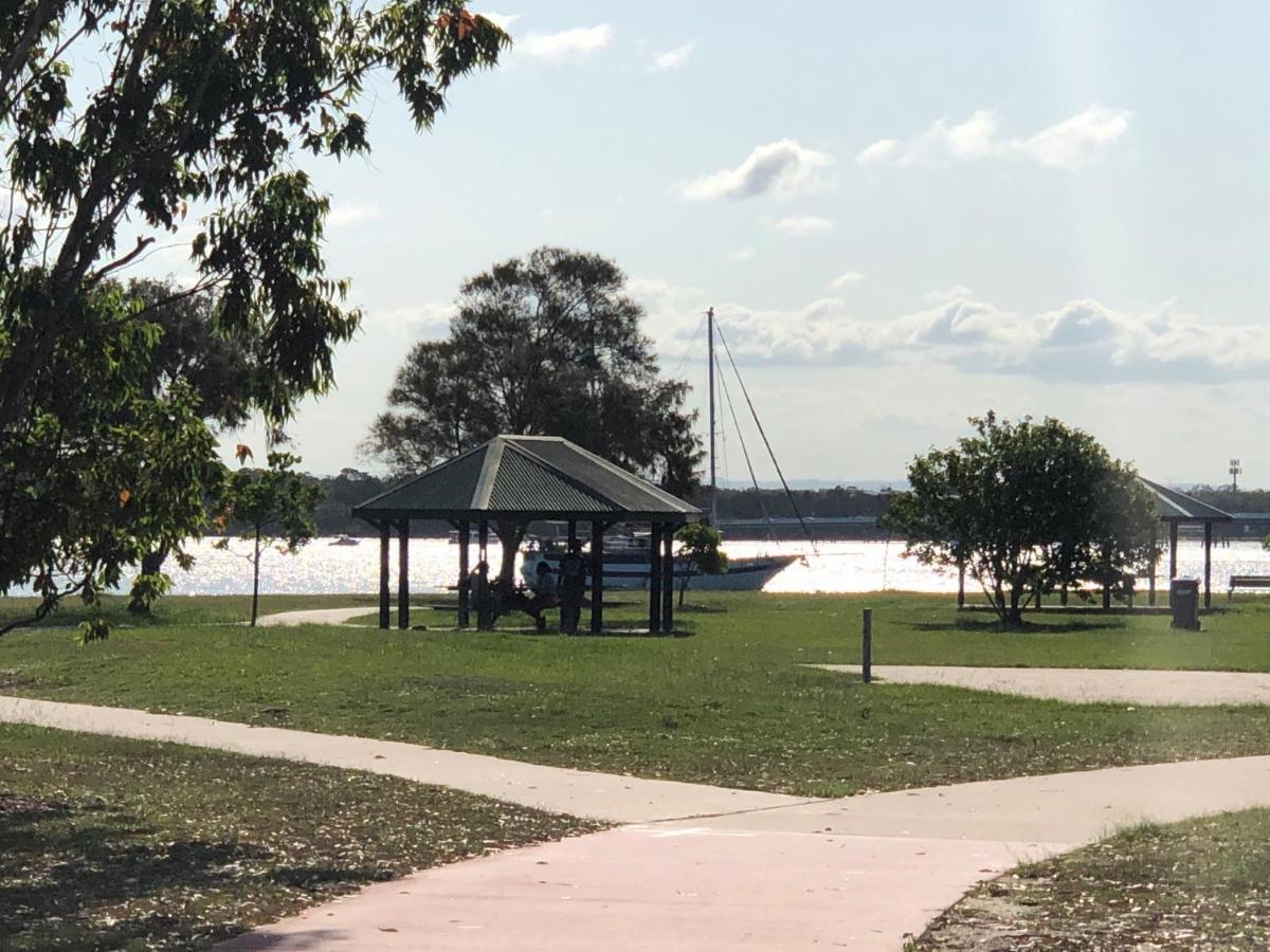 Bongaree Bribie Waterways Motel מראה חיצוני תמונה
